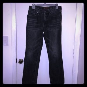 ✨HP✨*LIKE NEW* American Rag Slim Straight Jeans
